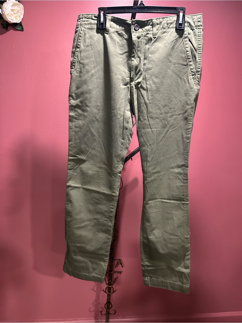 Men's Arizona Jean Co Olive Green Casual Chino Pants